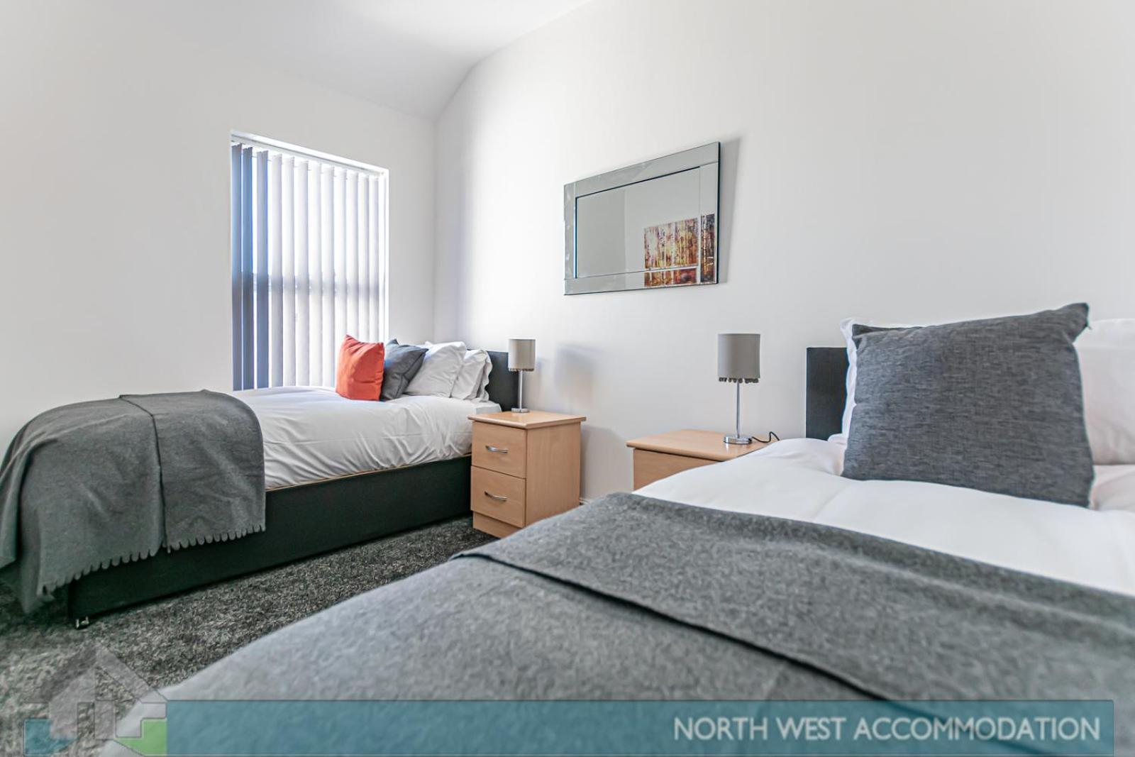 Wellfield Serviced Accommodation Warrington Exterior foto